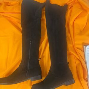Kenneth Cole Reaction 8.5 “Wind Free” Over the knee boots Black